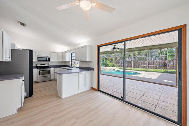 489 SE Evergreene Terrace, Port St Lucie, FL 34983