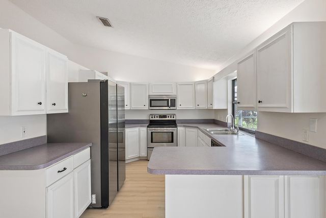 489 SE Evergreene Terrace, Port St Lucie, FL 34983