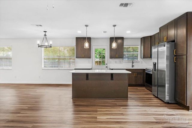 5897 Somerset Dr, Pensacola, FL 32526