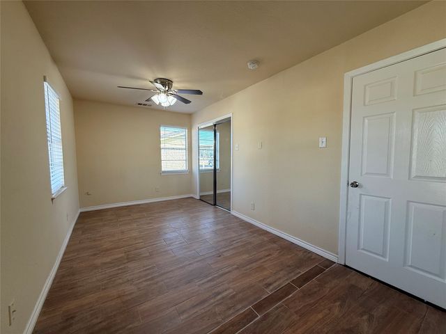 2540 W Rochelle Road, Irving, TX 75062