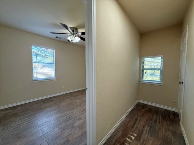 2540 W Rochelle Road, Irving, TX 75062