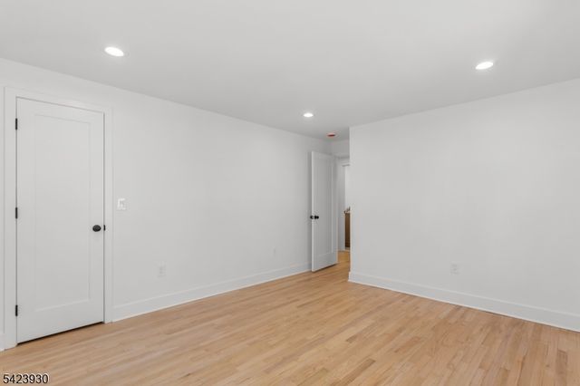 325 Hollywood Ave, Hillside Twp., NJ 07205