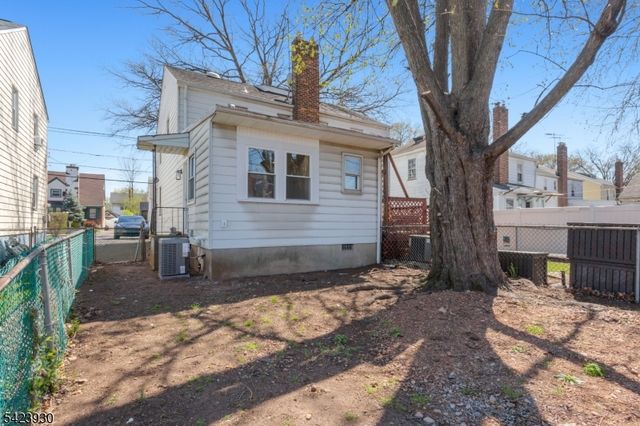 325 Hollywood Ave, Hillside Twp., NJ 07205