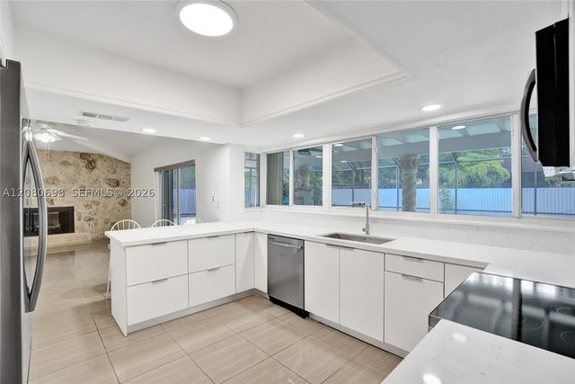 8260 SW 88th St, Miami, FL 33156