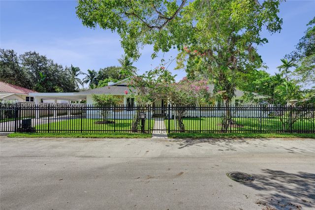8260 SW 88th St, Miami, FL 33156