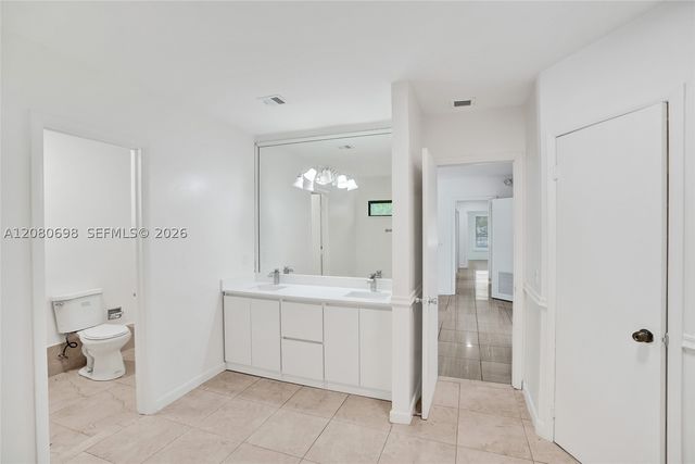 8260 SW 88th St, Miami, FL 33156