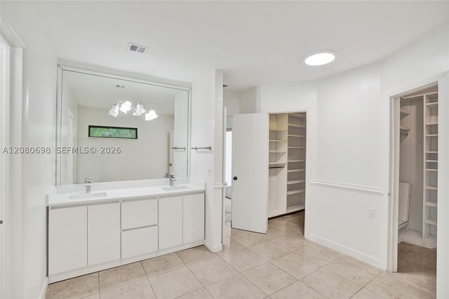 8260 SW 88th St, Miami, FL 33156