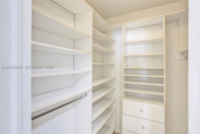 8260 SW 88th St, Miami, FL 33156