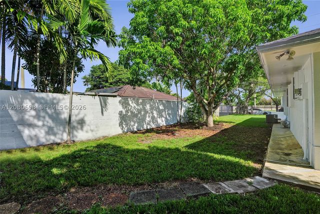 8260 SW 88th St, Miami, FL 33156