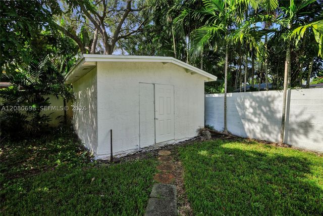 8260 SW 88th St, Miami, FL 33156
