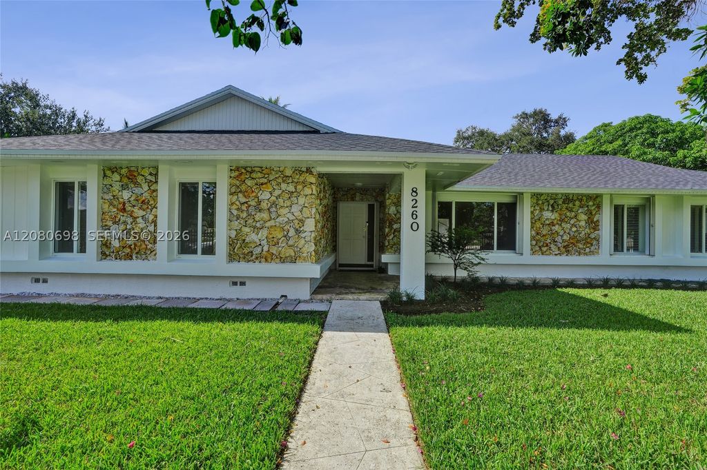 8260 SW 88th St, Miami, FL 33156