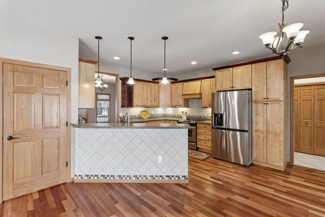 551 Fargo Trail, Madison, WI 53562