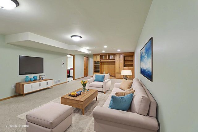 551 Fargo Trail, Madison, WI 53562