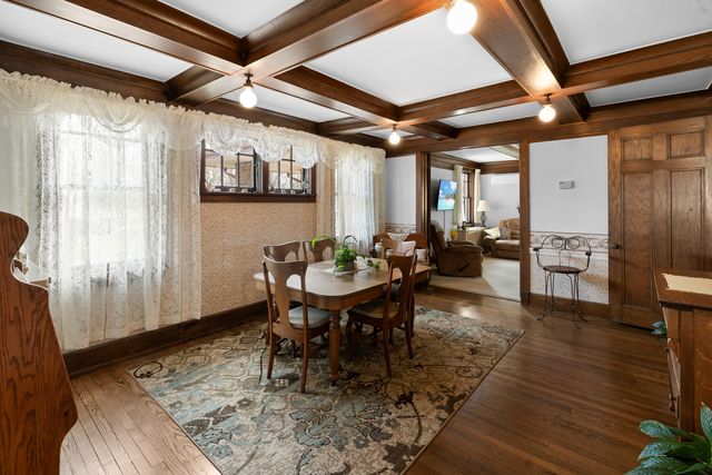 205 E Lincoln Avenue, Watseka, IL 60970