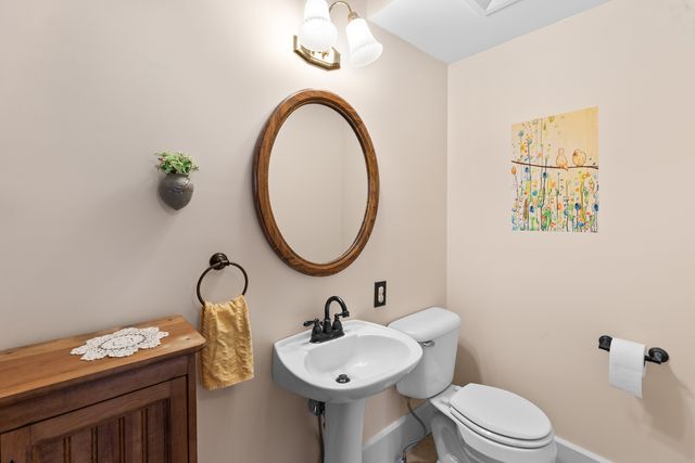 205 E Lincoln Avenue, Watseka, IL 60970