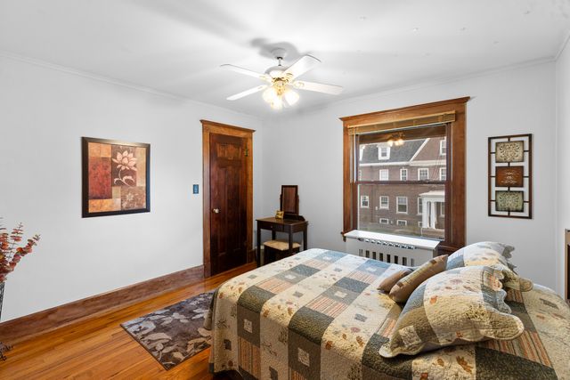 205 E Lincoln Avenue, Watseka, IL 60970