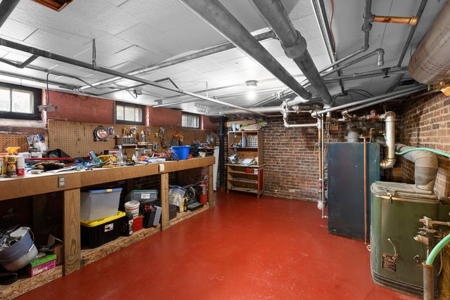 205 E Lincoln Avenue, Watseka, IL 60970