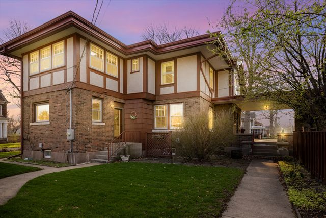 205 E Lincoln Avenue, Watseka, IL 60970