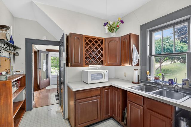 302 N Franklin Street, Delaware, OH 43015