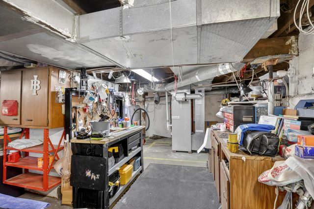 302 N Franklin Street, Delaware, OH 43015