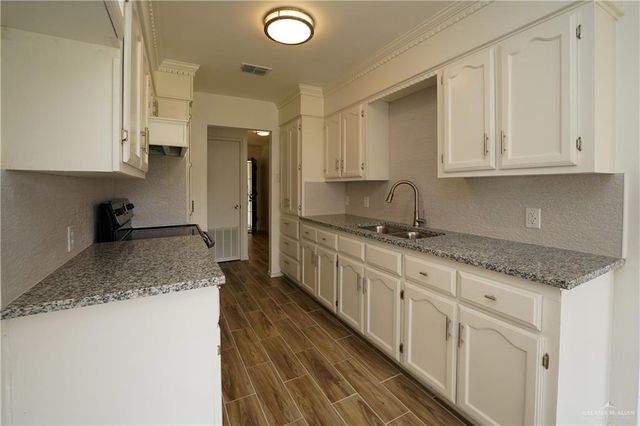 3204 Sycamore Avenue, Mcallen, TX 78501