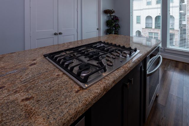 1318 Reinerman Street, Houston, TX 77007