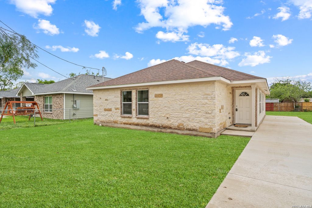 9446 Strech Ave, San Antonio, TX 78224