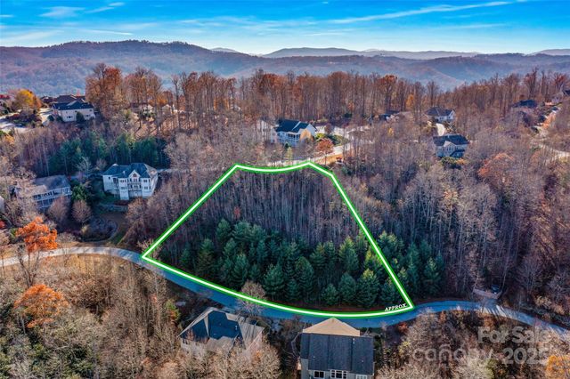 99999 Bay Laurel Lane, Hendersonville, NC 28791