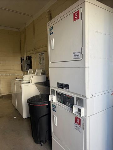 617 SW 11th St 14E, Miami, FL 33129