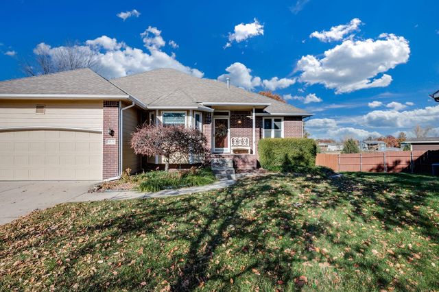 11838 W Neville Ct, Wichita, KS 67205