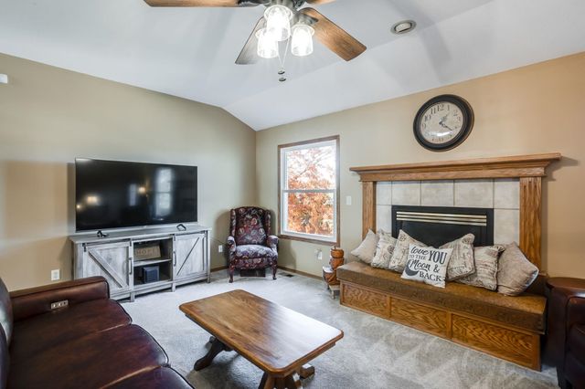 11838 W Neville Ct, Wichita, KS 67205