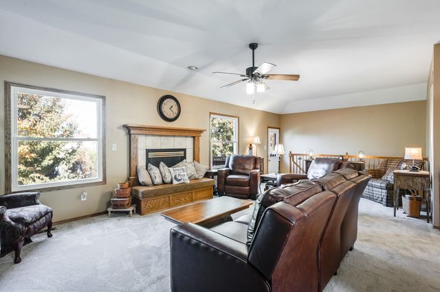 11838 W Neville Ct, Wichita, KS 67205