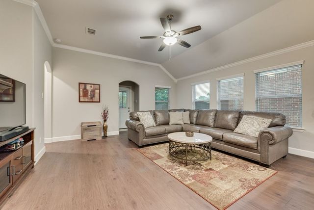 905 Park Place Lane, Mckinney, TX 75071