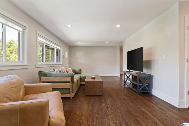 1963 4TH PLACE S, Birmingham, AL 35205