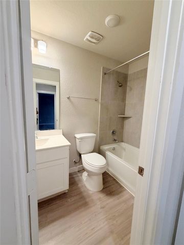 3331 Trail View Drive, Rosenberg, TX 77471
