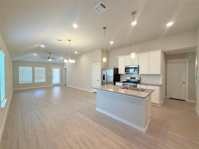 3331 Trail View Drive, Rosenberg, TX 77471