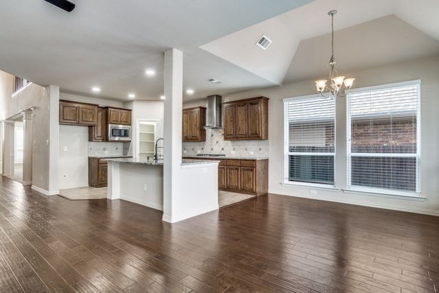 911 Melshire Drive, Garland, TX 75040