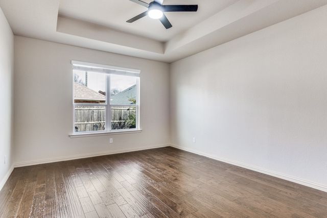 911 Melshire Drive, Garland, TX 75040