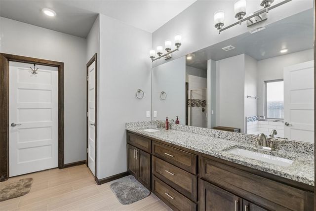 6116 Beverly Hills Drive, Edmond, OK 73034