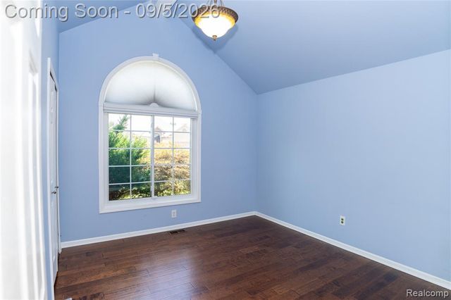 50576 Commons Drive, Macomb, MI 48042