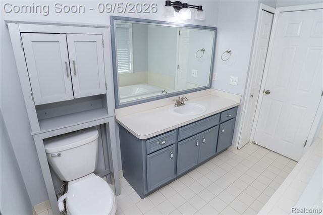 50576 Commons Drive, Macomb, MI 48042