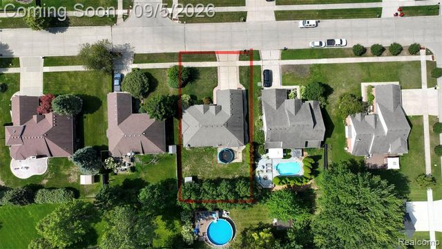 50576 Commons Drive, Macomb, MI 48042