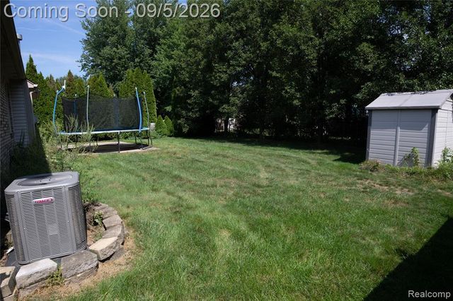 50576 Commons Drive, Macomb, MI 48042
