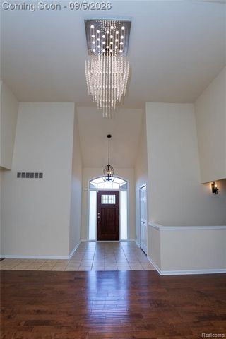 50576 Commons Drive, Macomb, MI 48042