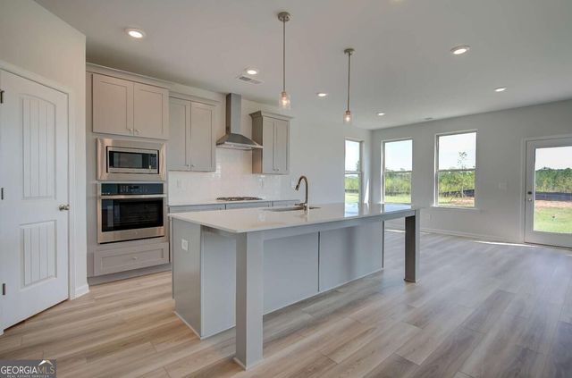 745 Dunlake Way, Locust Grove, GA 30248