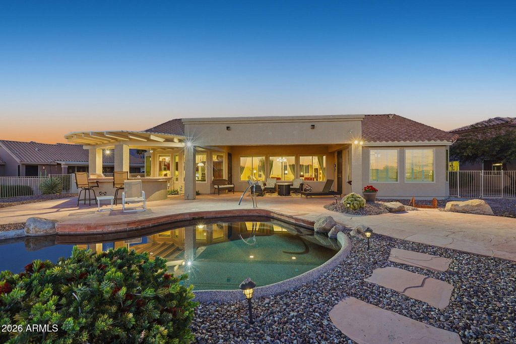 Image 2 of property listing at 6280 S SANDTRAP Drive, Gold Canyon, AZ 85118