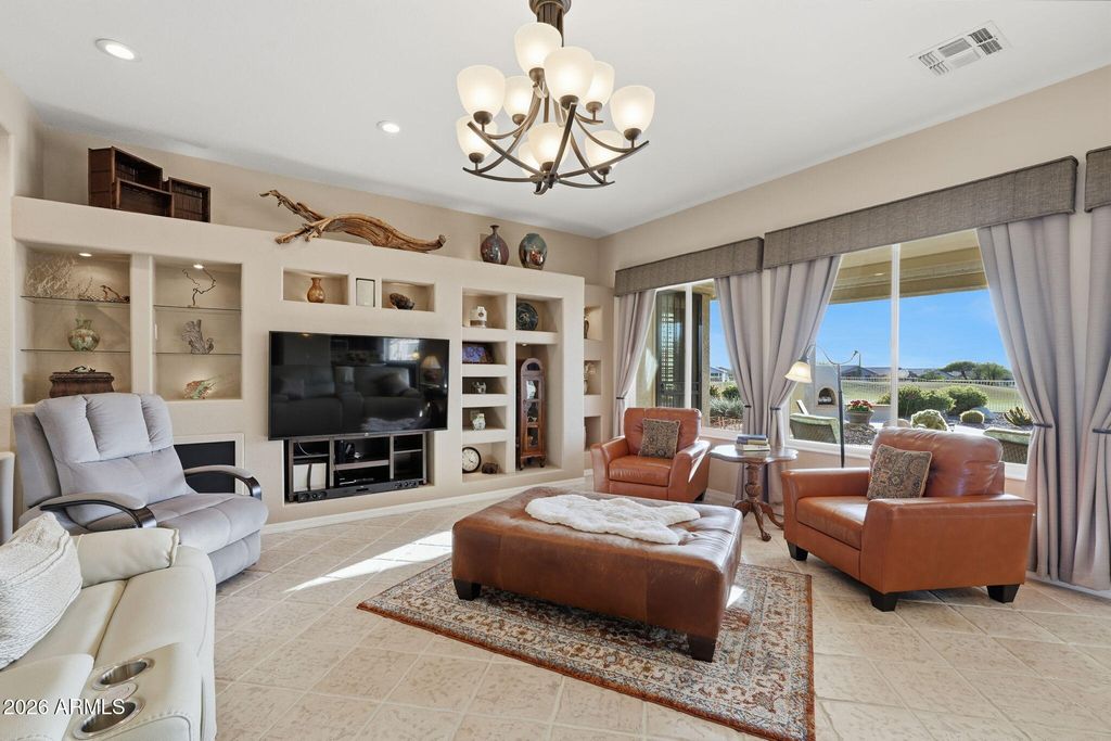 Image 5 of property listing at 6280 S SANDTRAP Drive, Gold Canyon, AZ 85118