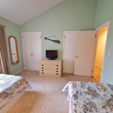 7 Clay Pit Road, Remsenburg, NY 11960