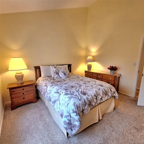 7 Clay Pit Road, Remsenburg, NY 11960