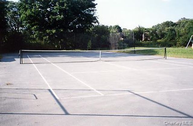 7 Clay Pit Road, Remsenburg, NY 11960